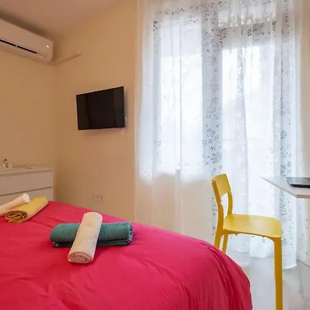 Bright & Chic Parkside * Sofia