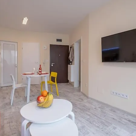 Bright & Chic Parkside Apartman