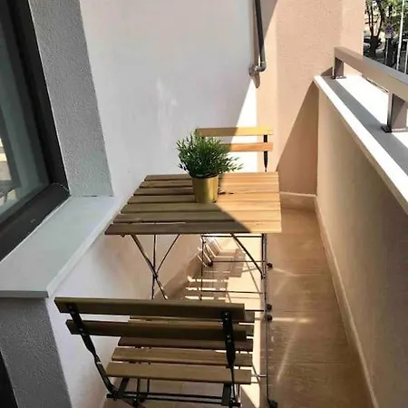 Bright & Chic Parkside Apartman Szófia