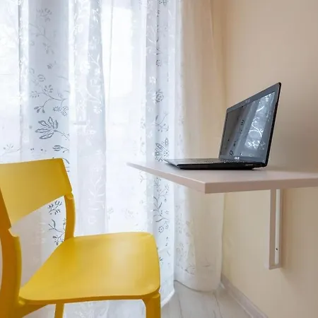 Bright & Chic Parkside *